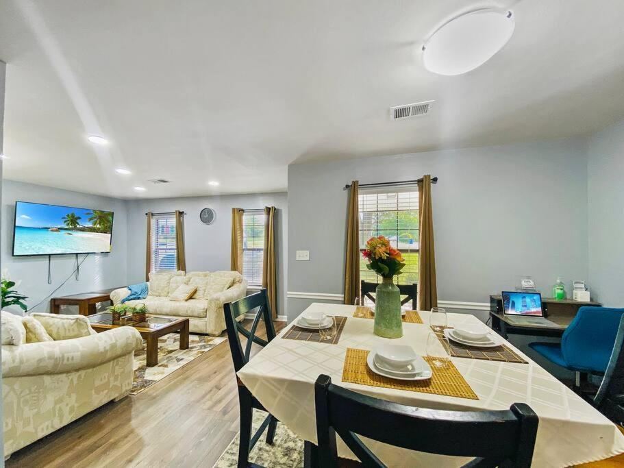 New! Luxe With Big Backyard 10 Mi To Augusta Ferienhaus *