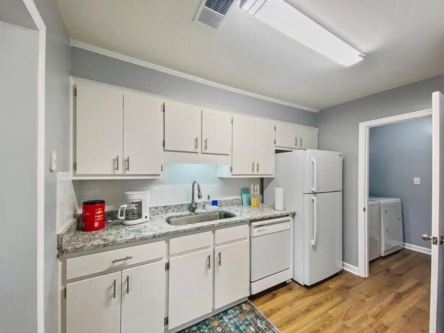 New! Luxe With Big Backyard 10 Mi To Augusta * Evans